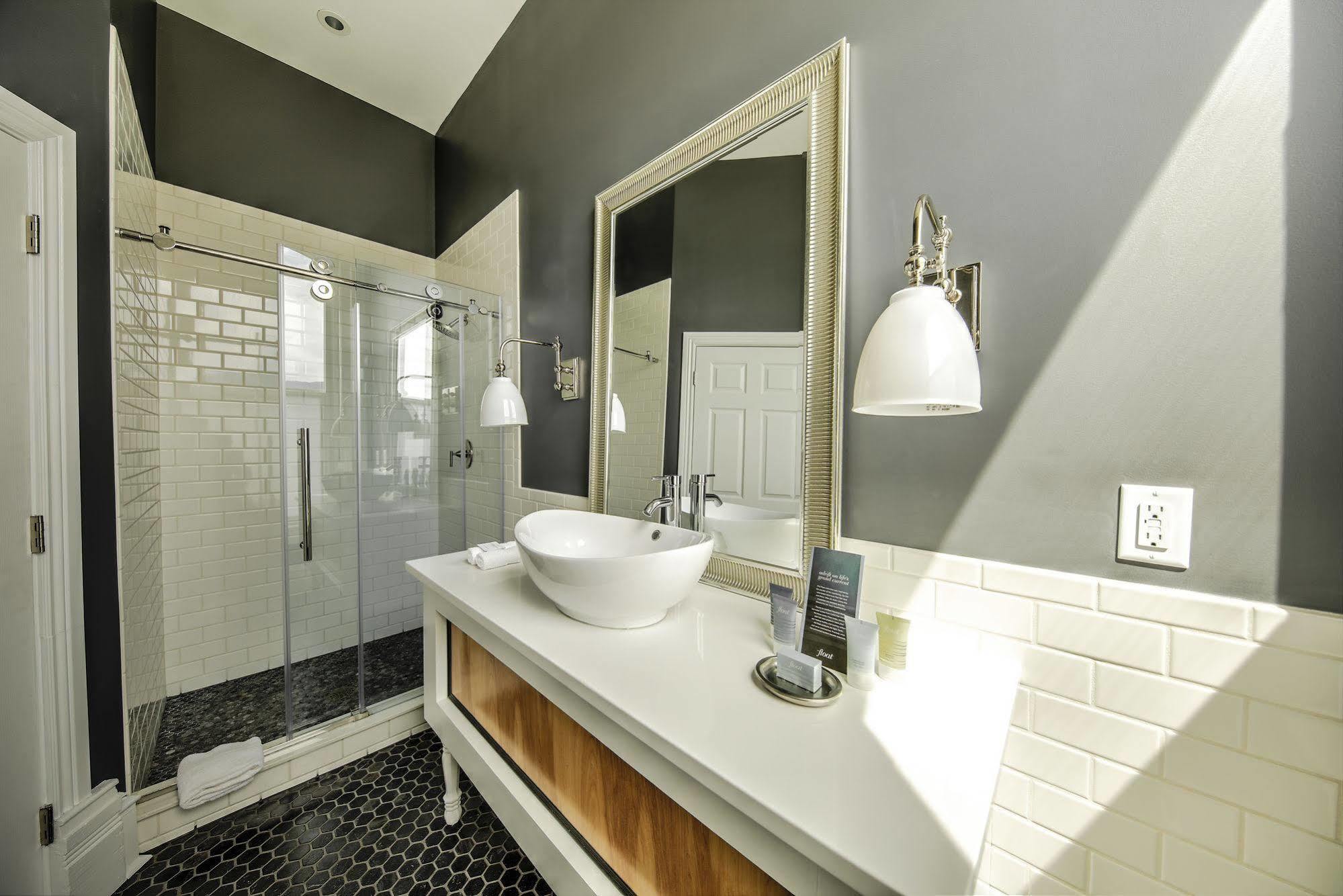 The Harkness Hotel McCammon 外观 照片